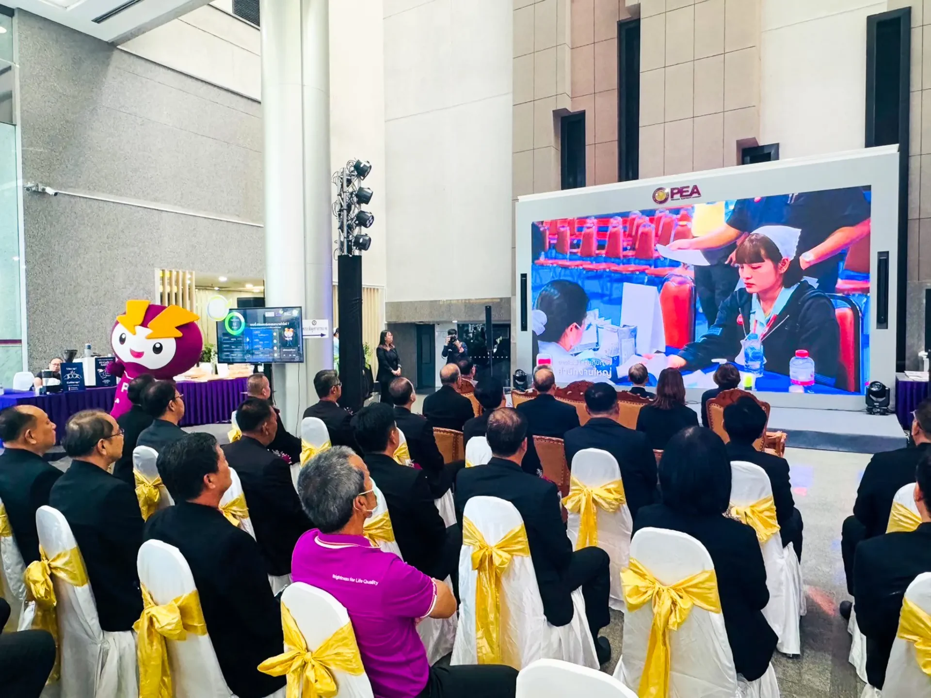 LINE_ALBUM_สลากกาชาด บริจาคโลหิต_250303_12