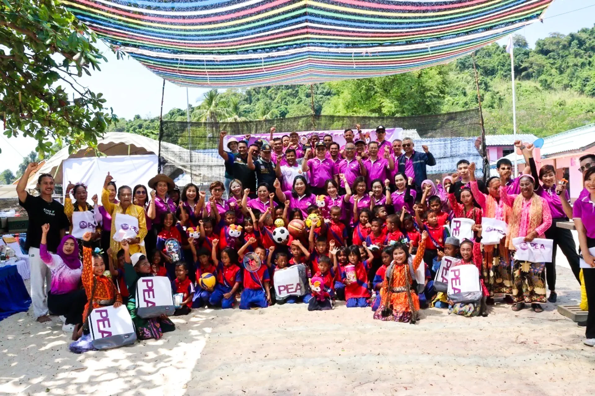 LINE_ALBUM_เกาะบูโหลน_250303_15